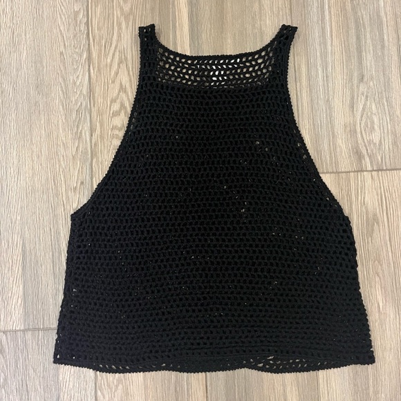 Knitted cropped tank top size medium - Picture 4 of 5